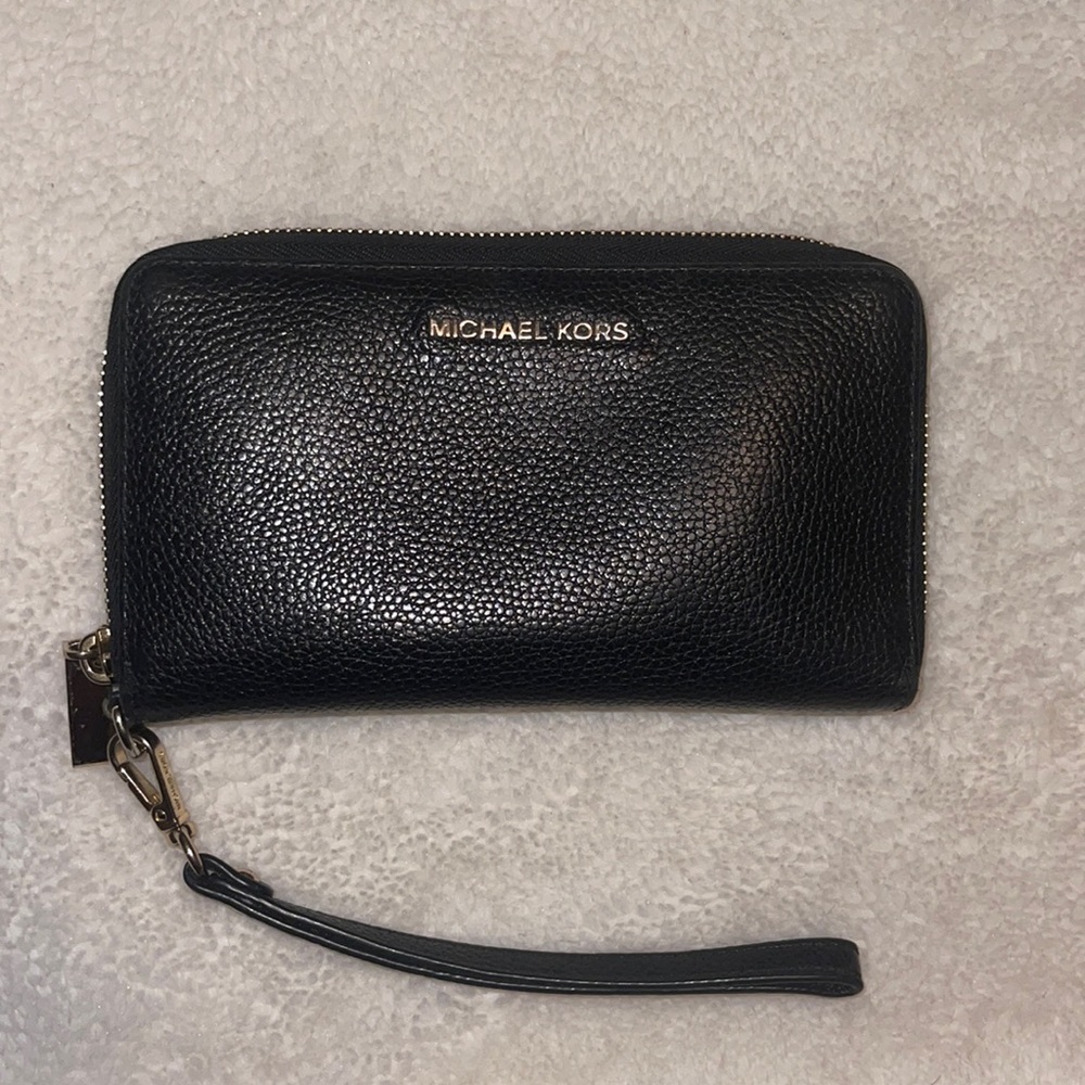 Michael Kors wristlet
